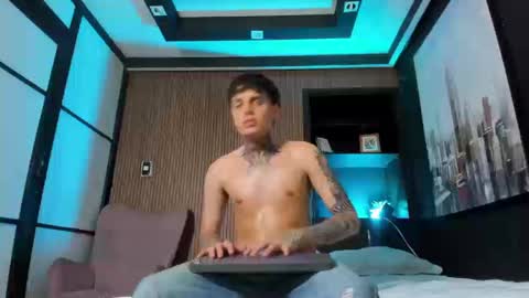 declan_fox online show from 09.20.25