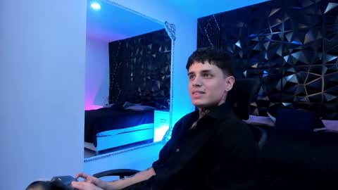 declan_fox online show from 10.22.25