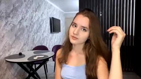 Snapshot of deeannballmann chatting on 09.21.25 Anna online show from 09.21.25