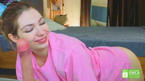 Sophie online show from 05.12.26