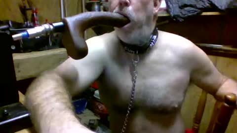 Snapshot of deepthroat227 chatting on 12.30.24 Deepthroat My Big Dildos online show from 12.30.24