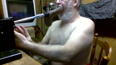 Snapshot of deepthroat227 chatting on 02.02.25 Deepthroat My Big Dildos online show from 02.02.25