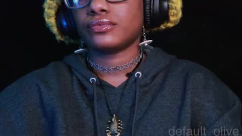 Olive Oakley online show from 12.27.24