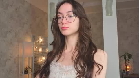 Snapshot of defeded_lovee chatting on 09.25.25 Amy online show from 09.25.25