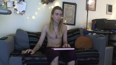 definatelyvegan online show from 10.12.25