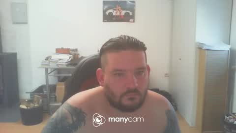 Snapshot of deinspielzeug87 chatting on 12.18.24 deinspielzeug87 online show from 12.18.24