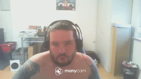 Snapshot of deinspielzeug87 chatting on 02.23.25 deinspielzeug87 online show from 02.23.25