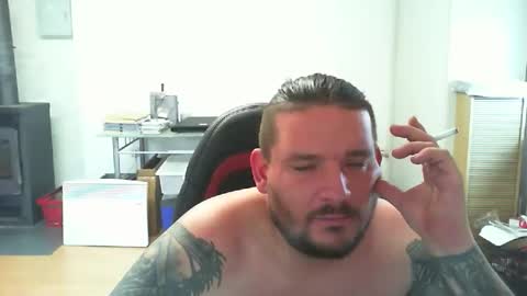 Snapshot of deinspielzeug87 chatting on 10.12.25 deinspielzeug87 online show from 10.12.25