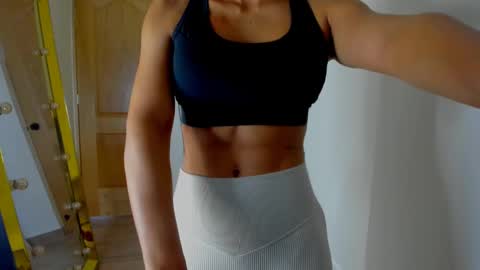 Snapshot of deisy_madrid chatting on 12.16.24 deisymadrid online show from 12.16.24