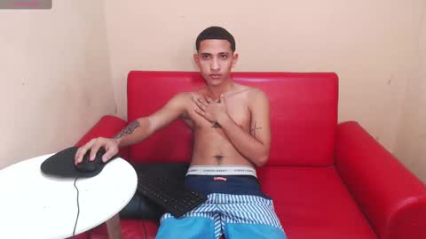 Snapshot of deiv2_ chatting on 10.18.25 deiv2_ online show from 10.18.25