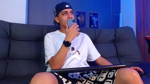 Snapshot of deivid_santoss chatting on 10.10.25 Deivid online show from 10.10.25