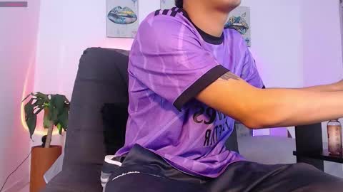 Snapshot of deivid_santoss chatting on 10.23.25 Deivid online show from 10.23.25