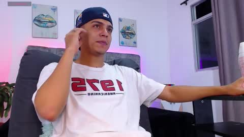 Snapshot of deivid_santoss chatting on 10.31.25 Deivid online show from 10.31.25