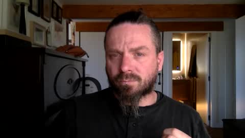 Snapshot of deivitzzz chatting on 03.21.26 Hermes online show from 03.21.26