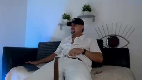 Snapshot of deivy_gram chatting on 09.28.25  DEIVY  online show from 09.28.25