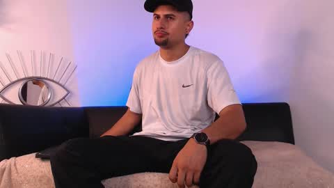 Snapshot of deivy_gram chatting on 10.01.25  DEIVY  online show from 10.01.25