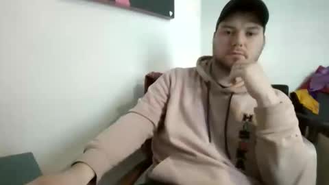 Snapshot of dekumate chatting on 03.10.25 dekumate online show from 03.10.25