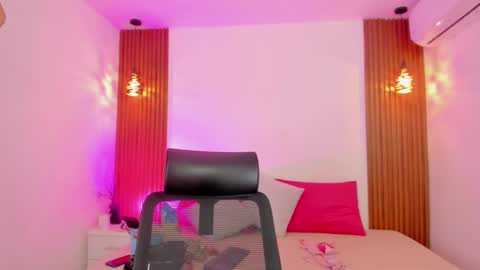 D E L A Y L  A online show from 10.30.25