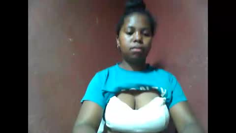 deliah712909 online show from 12.26.24