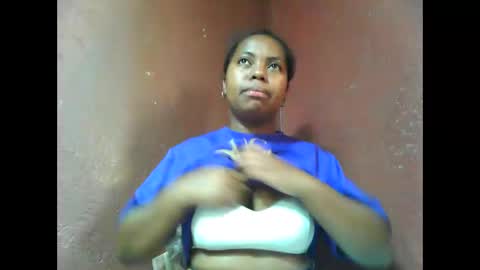 deliah712909 online show from 12.27.24