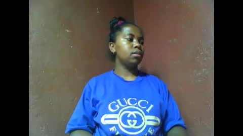 deliah712909 online show from 12.27.24