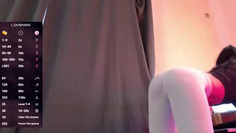 Nicole online show from 02.23.26