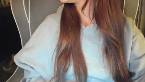 Snapshot of deliciousnoni chatting on 10.31.25 deliciousnoni online show from 10.31.25