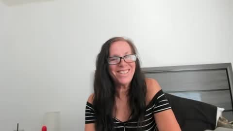 Snapshot of deliciouspeachgoddess chatting on 09.14.25 Delicious Peach Goddess online show from 09.14.25