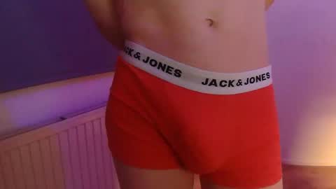 Snapshot of delight__19 chatting on 12.02.25 Delight 19 online show from 12.02.25