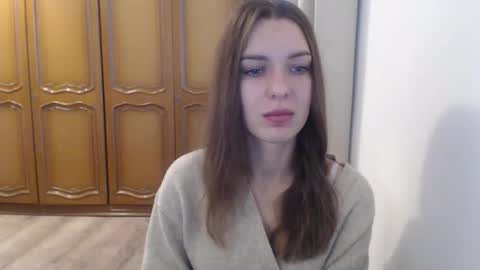 Snapshot of delightaurora chatting on 10.31.25 Aurora online show from 10.31.25