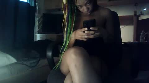 Snapshot of delightfuldark chatting on 01.16.25 delightfuldark online show from 01.16.25