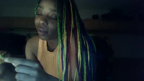 Snapshot of delightfuldark chatting on 01.22.25 delightfuldark online show from 01.22.25