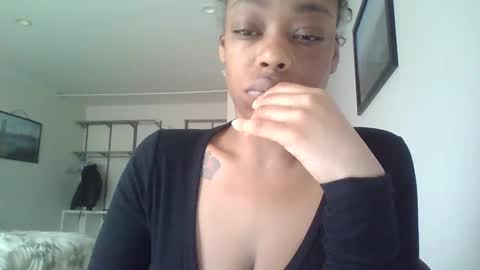 Snapshot of delightfuldark chatting on 01.29.25 delightfuldark online show from 01.29.25
