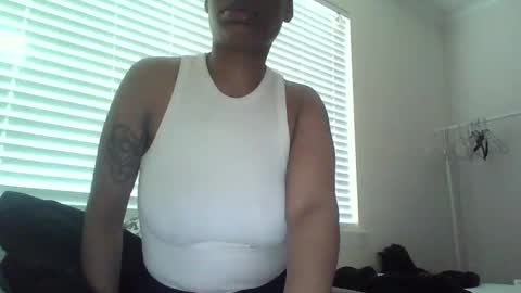 Snapshot of delightfuldark chatting on 02.19.25 delightfuldark online show from 02.19.25