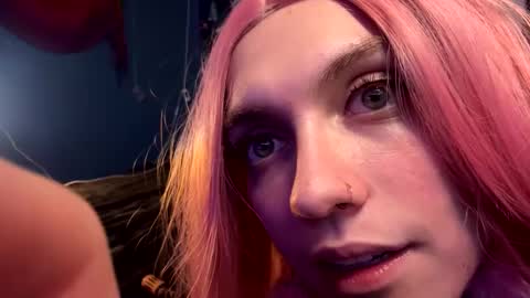 Delilah  Juju online show from 12.30.24