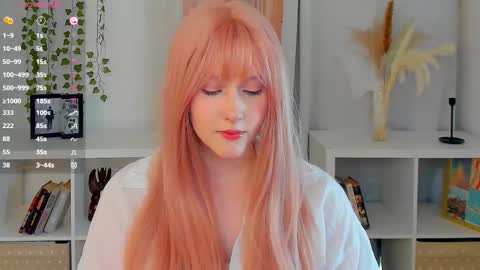 Delilah or Laila online show from 09.24.25