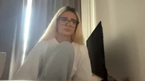 Amelia online show from 05.23.26