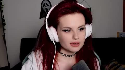 dellacrush_ online show from 11.29.25