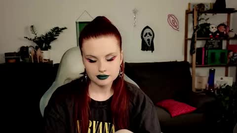 dellacrush_ online show from 12.21.25