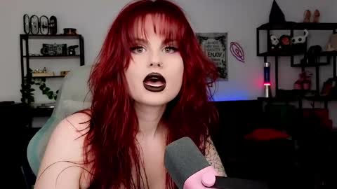 dellacrush_ online show from 04.12.26