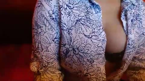 Snapshot of delphine_x chatting on 02.02.25 Delphine online show from 02.02.25