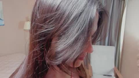 Snapshot of delsietarpley chatting on 12.01.25 delsietarpley online show from 12.01.25