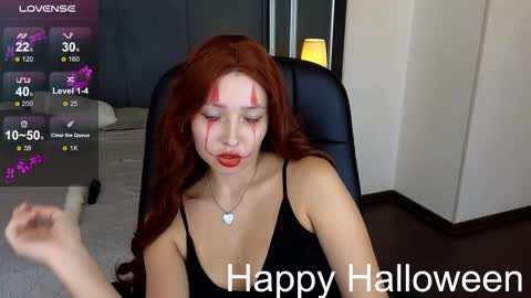 Snapshot of demi_loran chatting on 10.31.25 DEMI online show from 10.31.25