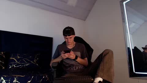 Snapshot of demian_prince chatting on 03.12.25 Demian Prince online show from 03.12.25