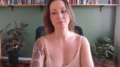 demmetria online show from 11.24.25