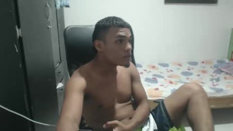 Snapshot of demol_latin chatting on 12.18.24 MASTER DAV online show from 12.18.24