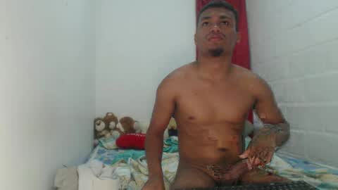 Snapshot of demol_latin chatting on 02.14.25 MASTER DAV online show from 02.14.25