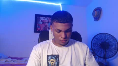 Snapshot of demol_latin chatting on 09.16.25 MASTER DAV online show from 09.16.25