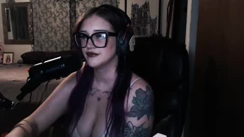 Demoness Mina online show from 11.26.25