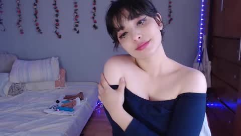 Denisse    schedule Monday to Friday 1300-1900 mexican time Saturday-maybe it could be a surprise IDEPENDENT MODEL online show from 12.12.24